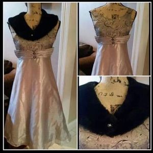 Dress with removable faux fur collar